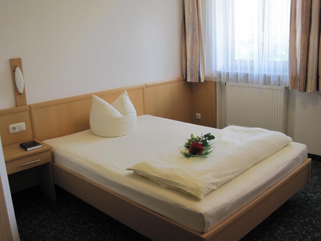Hotel Jagermo Grasbrunn Room photo